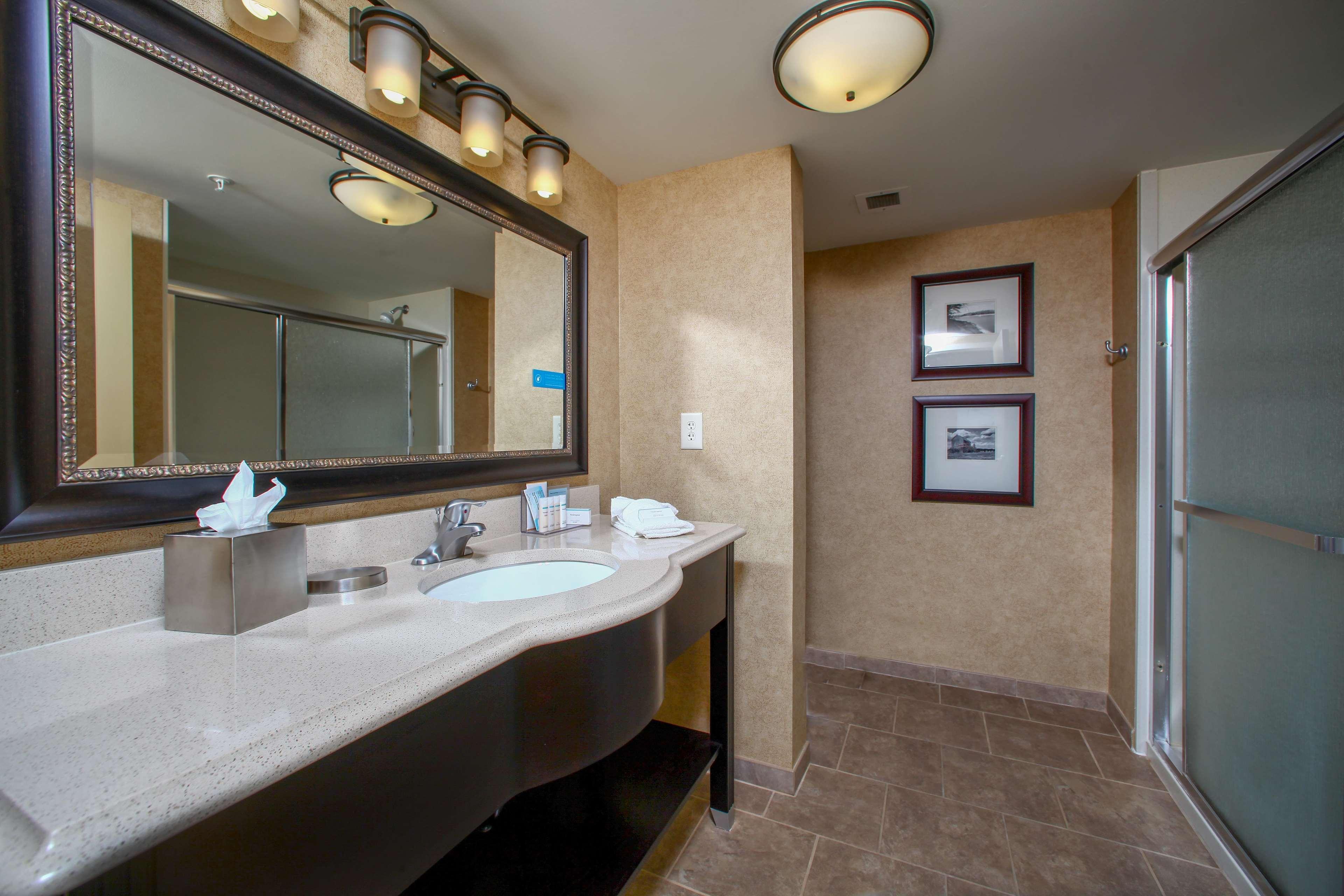 Hampton Inn Atlanta-Canton Exterior photo