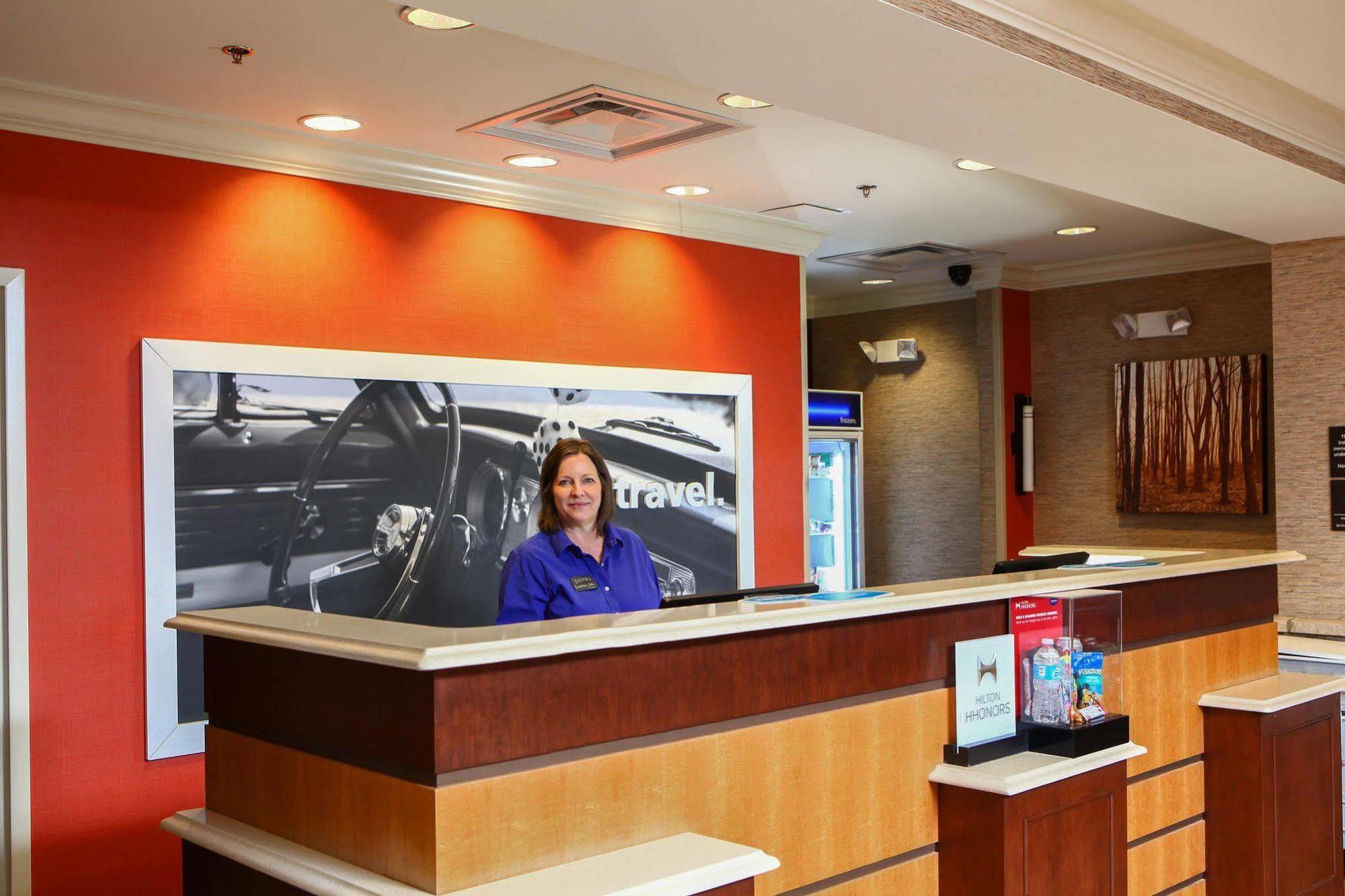 Hampton Inn Atlanta-Canton Exterior photo